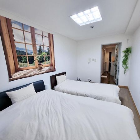 오사카 네코하우스 난바점 Apartment Exterior foto