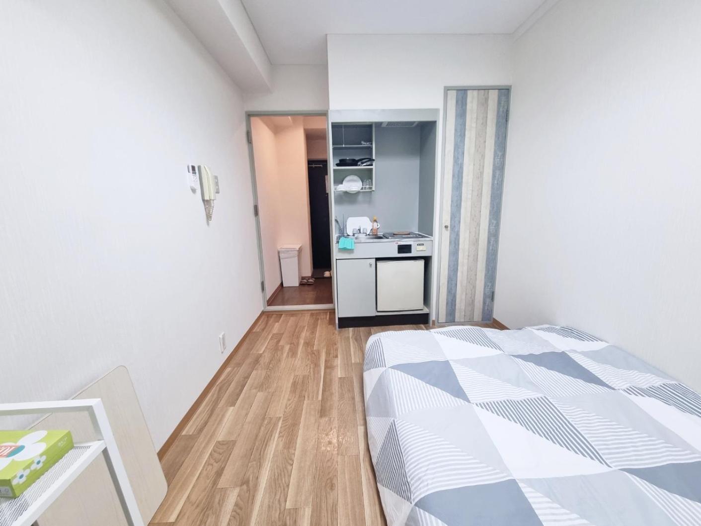 오사카 네코하우스 난바점 Apartment Exterior foto